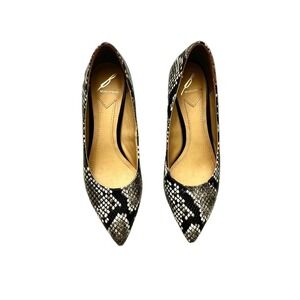 Brian Atwood Snakeskin Printed Pointy Toe Block Heel SZ6